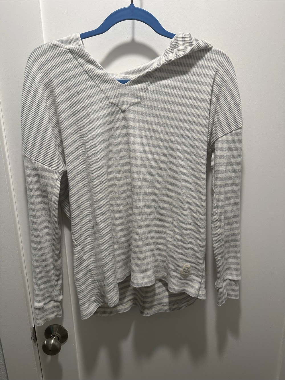 Striped Hooded Knit Sweater - Light Gray & White